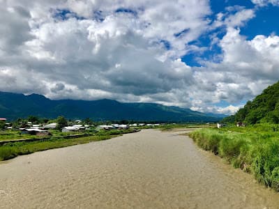 Unsurfaced hill road in Pherzawl district