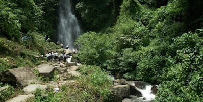 The main tier of Sadu Chiru waterfall in full monsoon flow